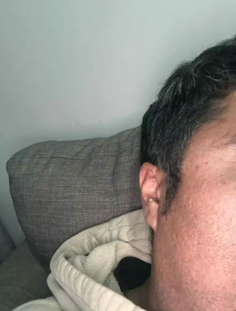 - Jade E